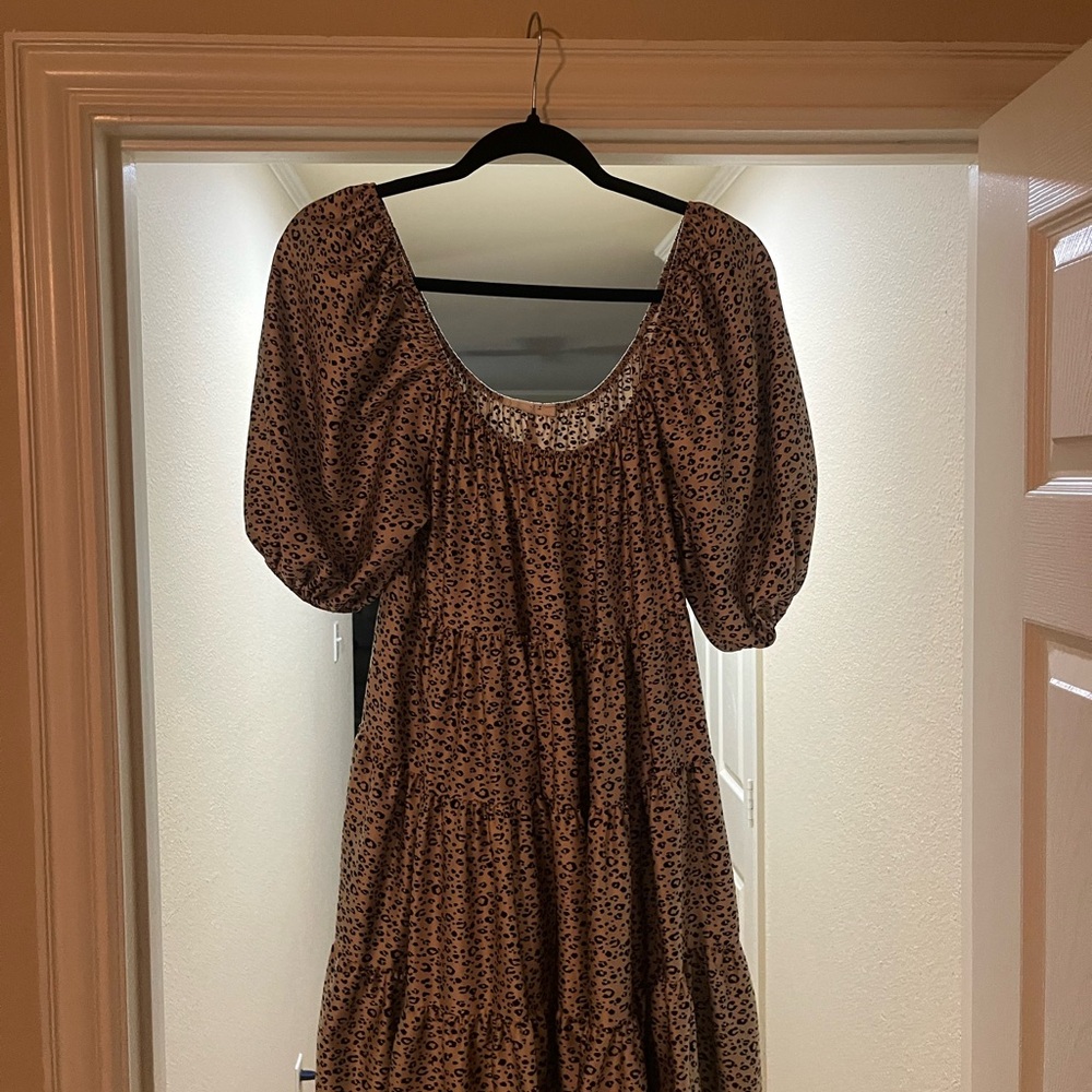 Chic Puff Sleeve Leopard Print Midi Dress